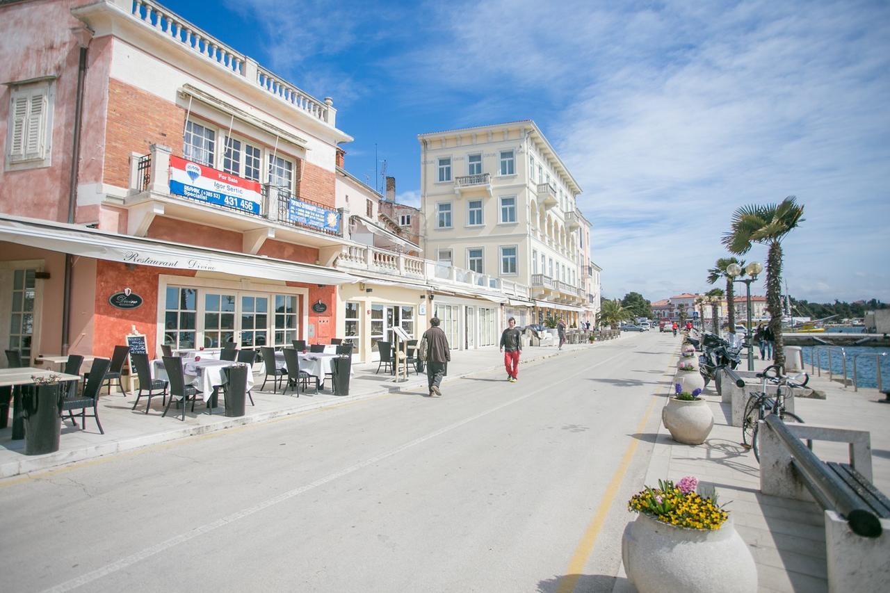 App. Fiorela Hotel Porec Bagian luar foto